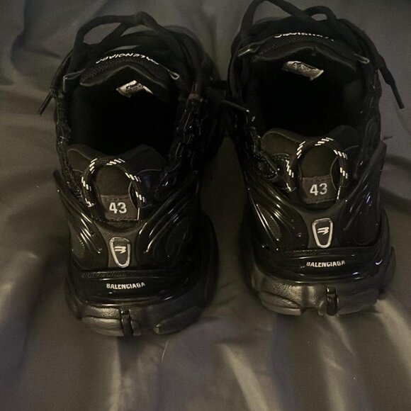 balenciagas runner - Picture 2 of 5